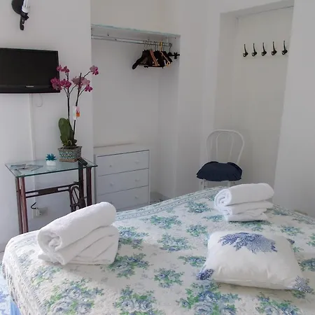 Couette-café Il Merlo 2*